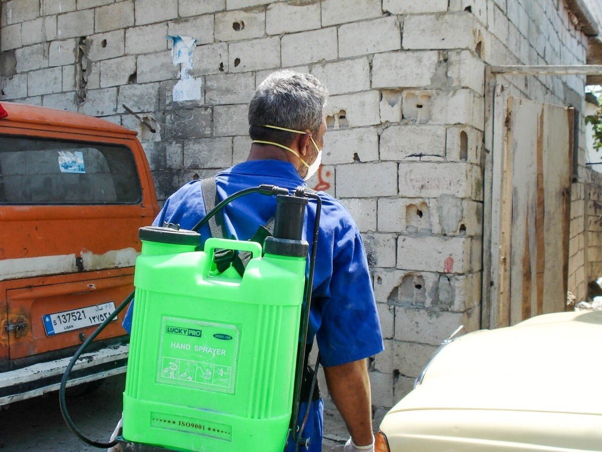 pard spraying insecticides